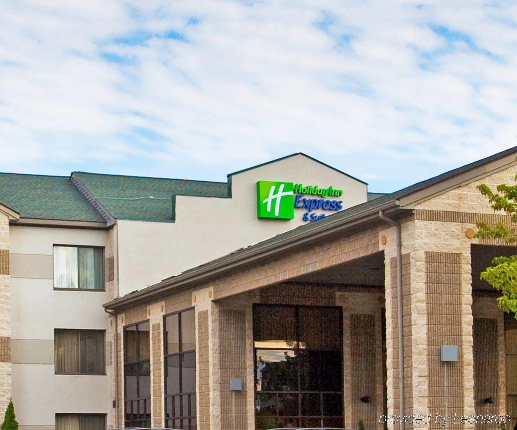 Hotel Candlewood Grand Rapids Airport By Ihg