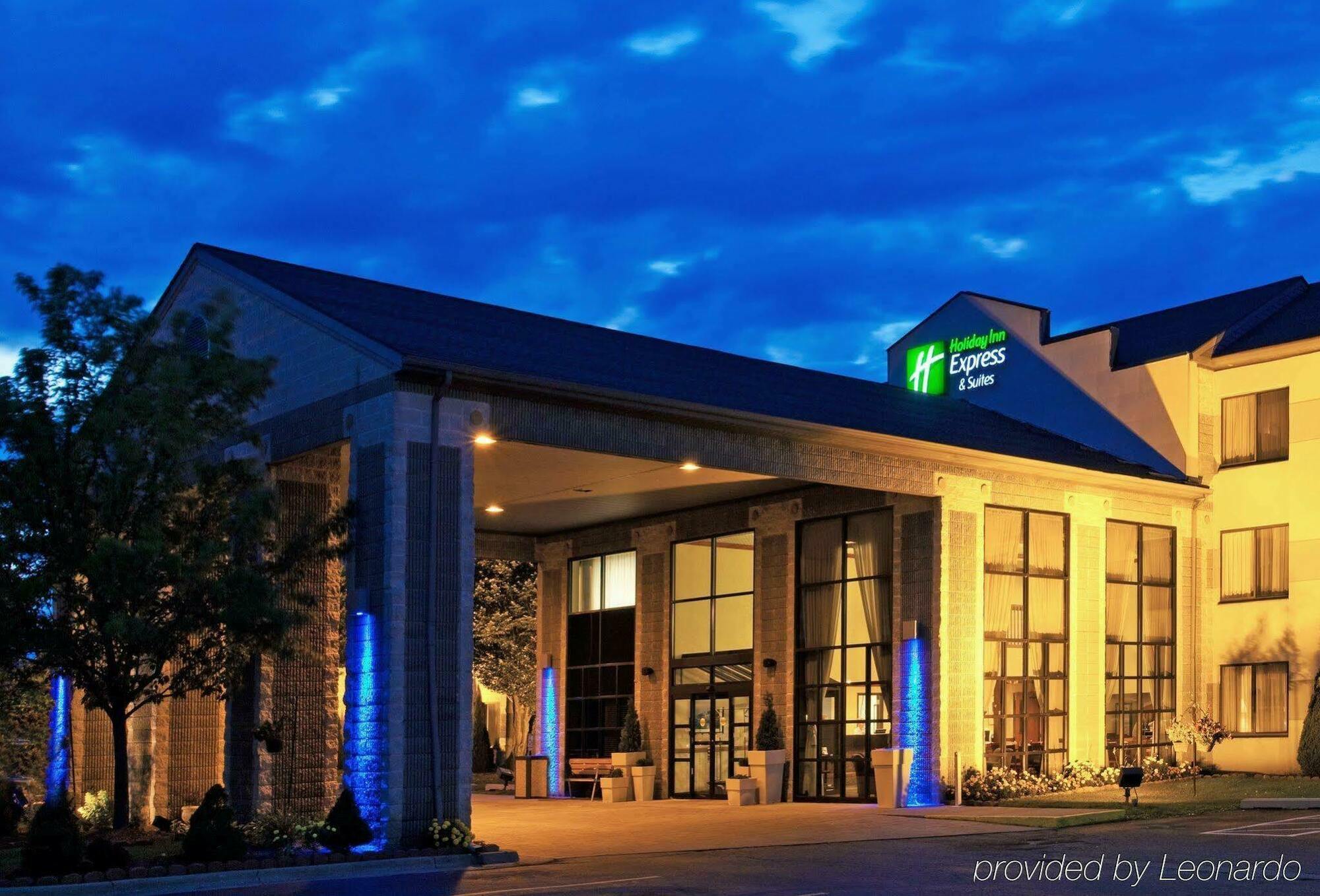 Hotel Candlewood Grand Rapids Airport By Ihg